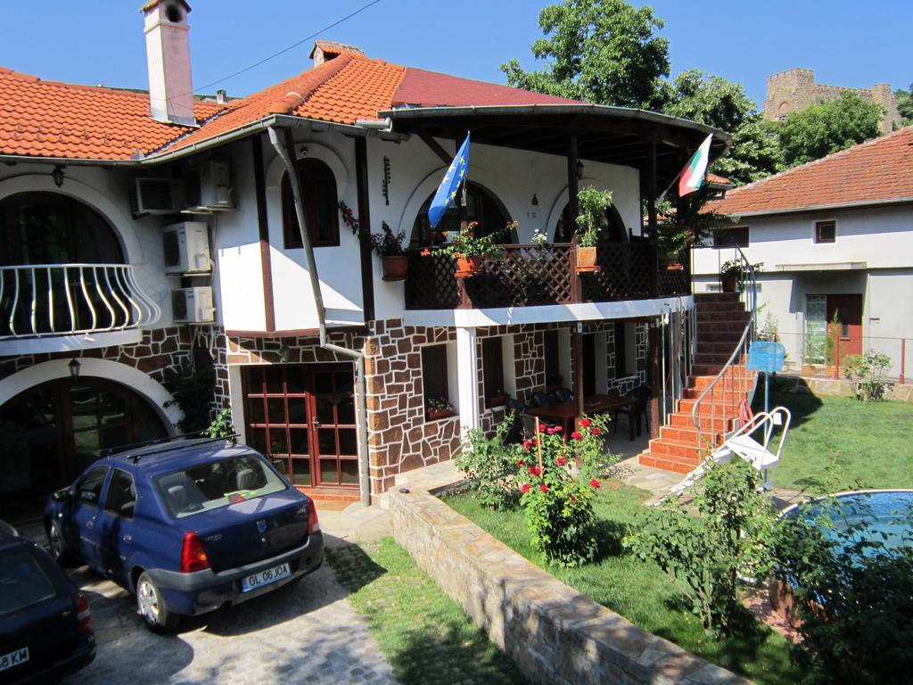 The Beautiful House Hotel Veliko Tarnovo Luaran gambar