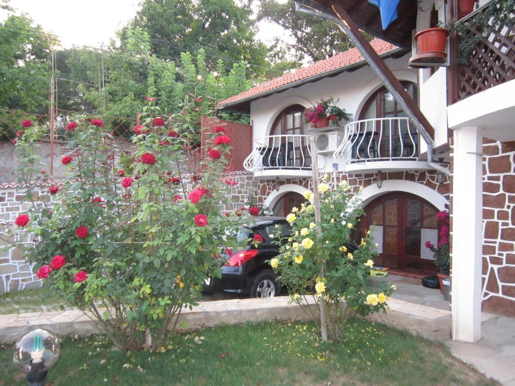 The Beautiful House Hotel Veliko Tarnovo Luaran gambar